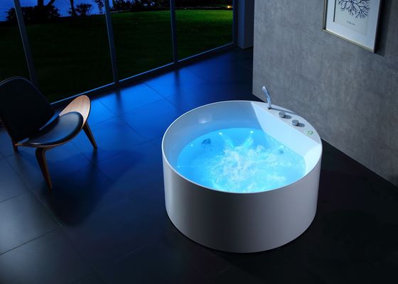 Stilvolle Ladodo E-8022 Massage-Badewanne mit LED-Bodenlichtstreifen