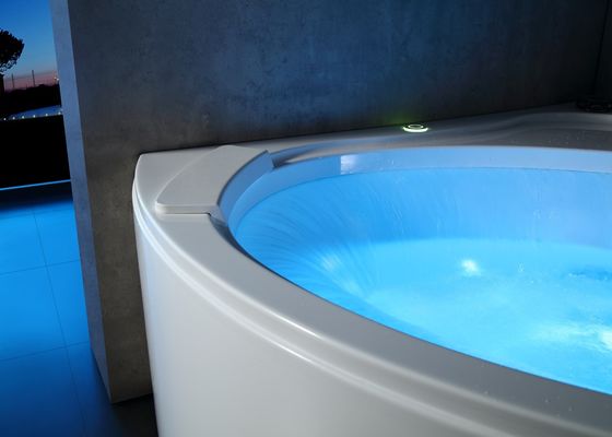 Kreis Wasserfall Massage Badewanne mit U-Typ Überflusssystem