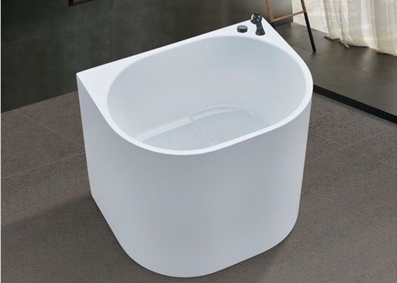 800 mm weiße Mini-Badewanne mit schmaler Kante für ein schmales Bad